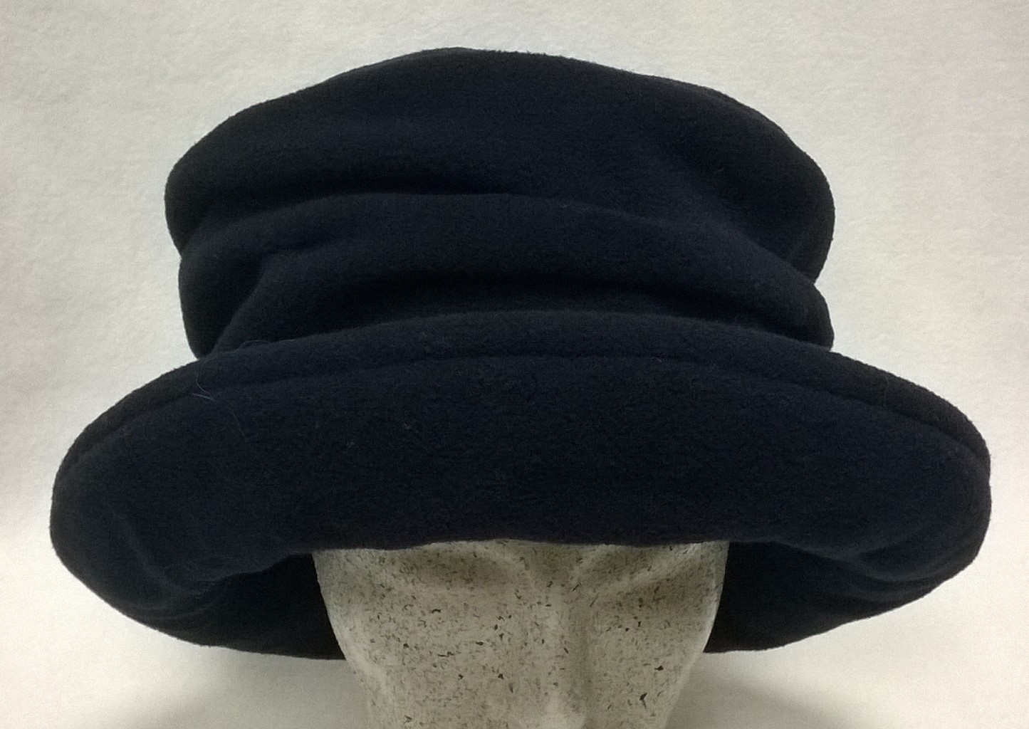 klobouk dámský vycházkový  tmavě modrý 61301.2