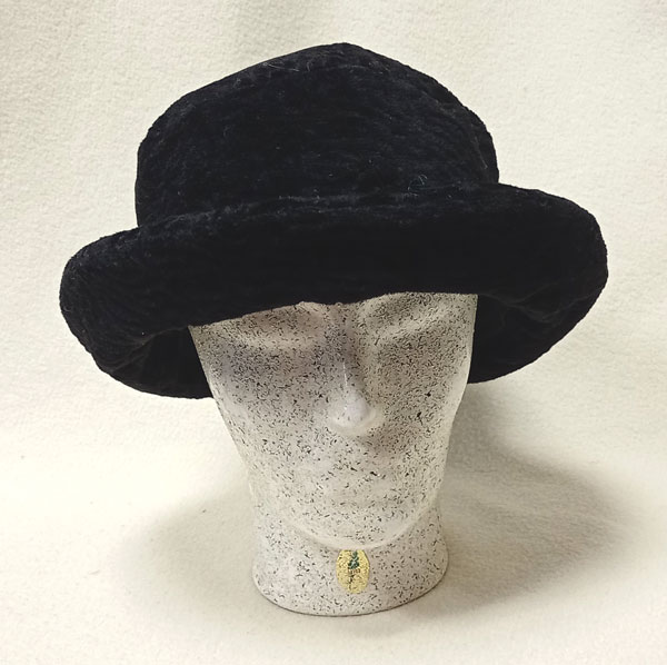 klobouk dámský zimní černý vycházkový KD 588
