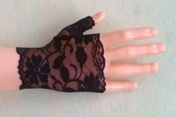 rukavice, návleky krajkové společenské, černé 48372.1