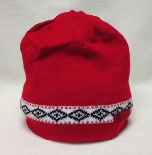 čepice sportovní pletená červená zimní C12
